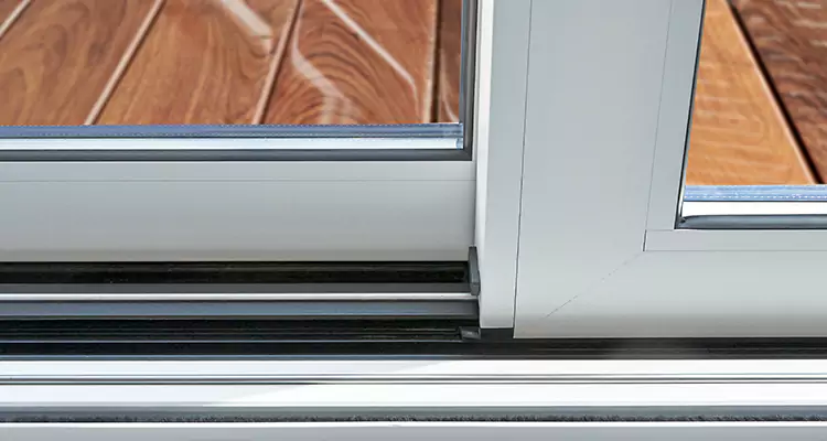 Patio Doors Leaking Water Issue Repair Services in Panama City, FL