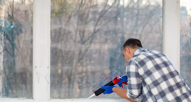 Quality Sliding Shower Door Repair for Closing Issues in Panama City, FL